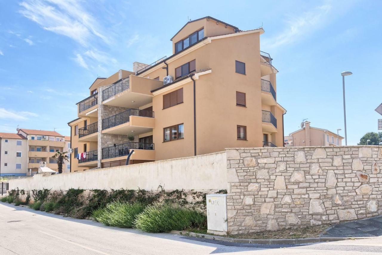 Apartment Peninsula Ližnjan Екстериор снимка